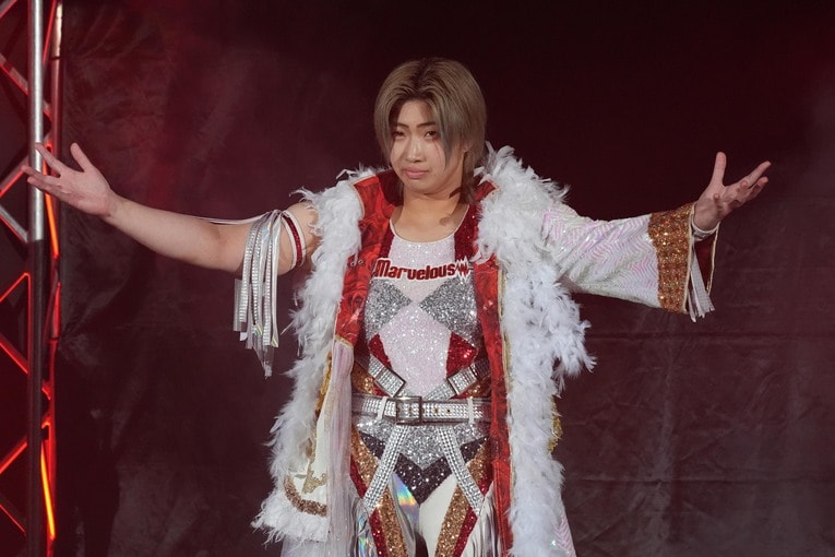 彩羽匠　©Essei Hara