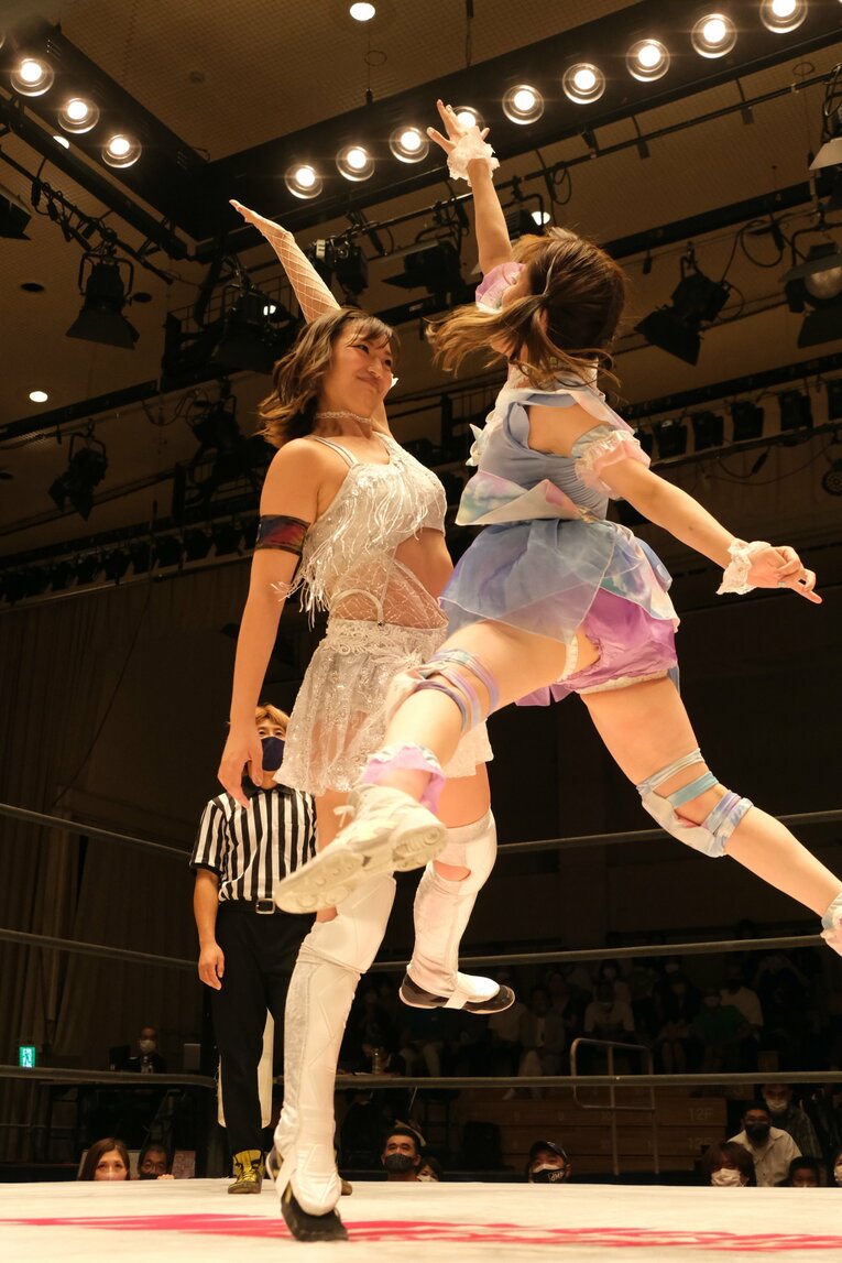 「闘うグラドル」もデビュー、アクトレスガールズの“華がスゴい”新人たちの裏で…エース・青野未来が泣いた理由「まったく追いつけていない」(76)