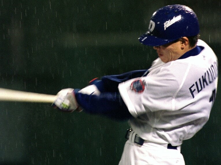 中日時代の福留　©Takao Yamada