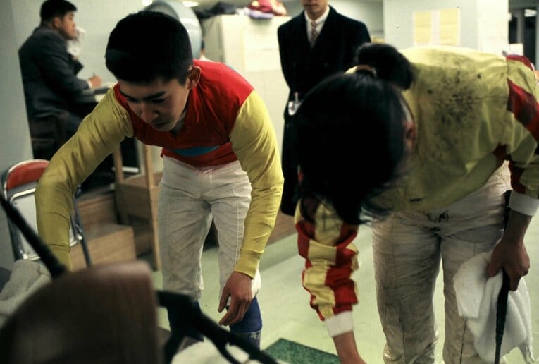 レース後の検量室で　©Takuya Sugiyama