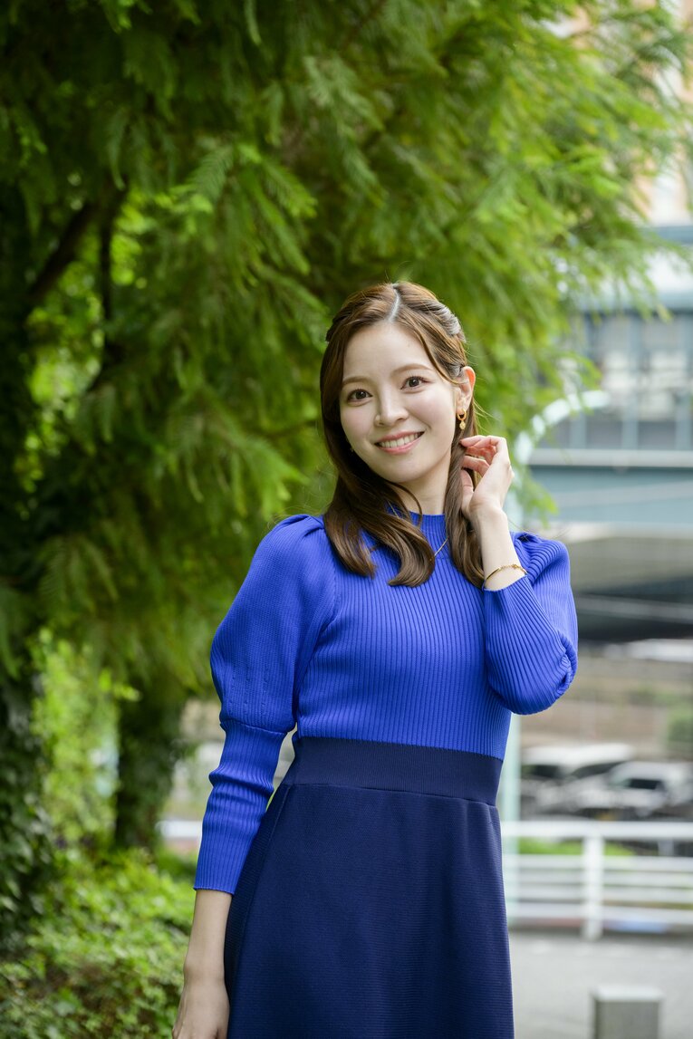 三宅絹紗アナ　©Hirofumi Kamaya