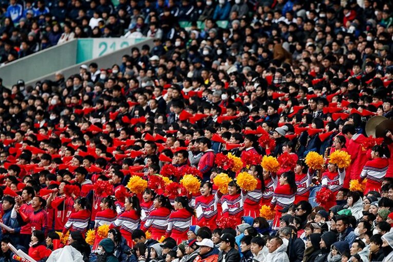 選手権決勝、前橋育英の小さな伝説。“かき消される声”とハンドサイン。(2)