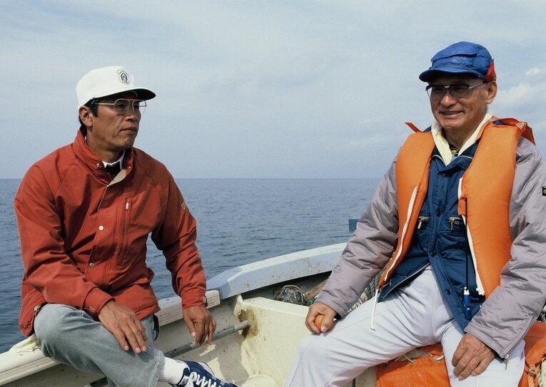 船上対談する川上哲治さん（右）と藤田元司さん　©︎BUNGEISHUNJU