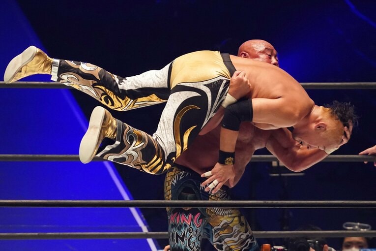 王座陥落でも…武藤敬司が“禁断のムーンサルト”の封印を解いたワケ「オレにはオレのノアより長い歴史がある」(8)