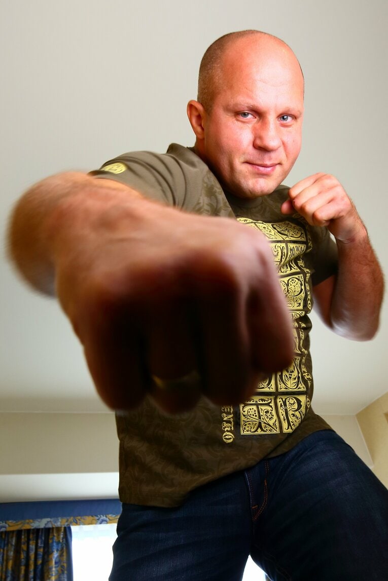 マウントを奪われた選手目線で撮影した「氷の拳」