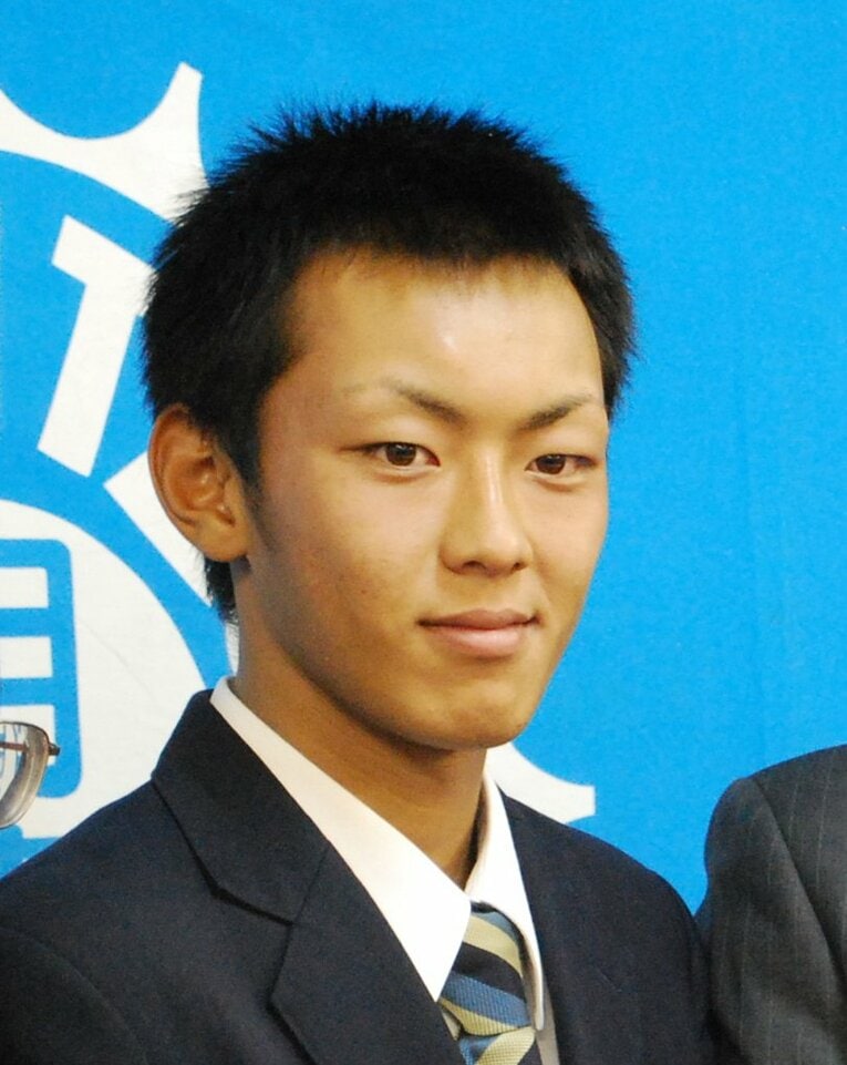 2009年ドラフトで、ソフトバンクから1位指名を受けた今宮　©JIJI PRESS