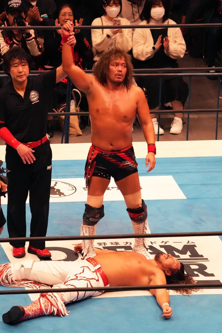 辻陽太をKOした内藤哲也　©Essei Hara