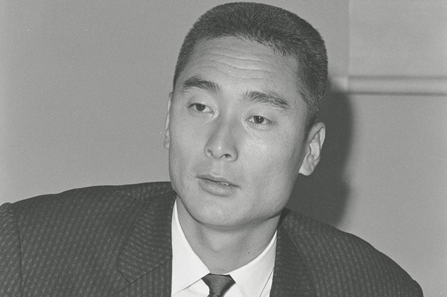 佐々木朗希は金田正一25歳を超えうるか? “自称180キロ左腕”の全盛期を見た作家「打者を威圧していた」「岡島秀樹にやや似ている」<Number Web> photograph by Junichi Haruuchi