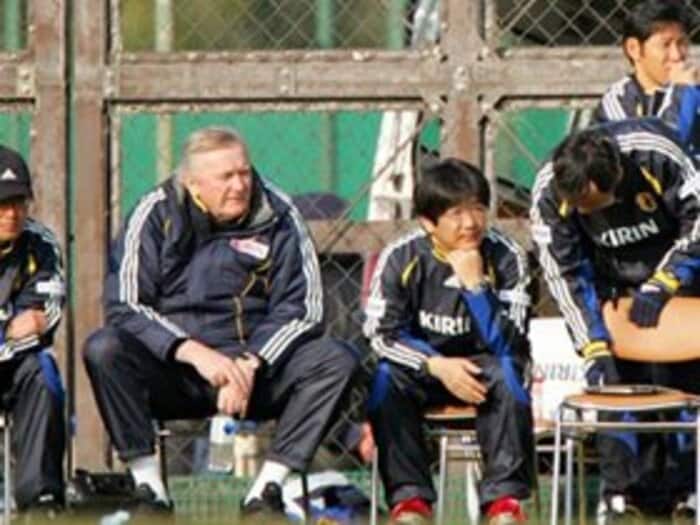 かつての教え子が明かす監督オシムの「悩み」。＜Number Web＞ photograph by Toshiya Kondo