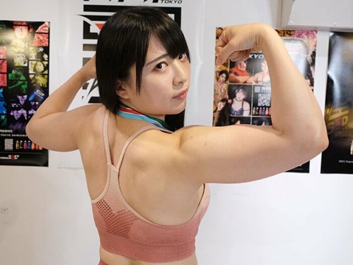 「母に伝えた時は…泣かれましたね」パワーリフティングでも優勝した“セクシー女優”が、本気でプロレスに挑戦するワケ＜Number Web＞ photograph by Norihiro Hashimoto