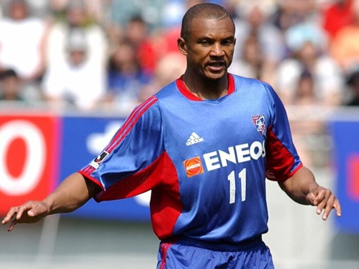 「日本の環境にガク然。ブラジルへ帰ろう」ラモス瑠偉がいなければ…“FC東京のキング”が苦悩した若き日「ディスコに連れ出してくれたんだ」＜Number Web＞ photograph by Etsuo Hara/Getty Images