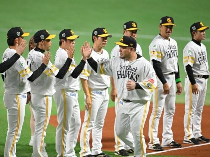 「ソフトバンクなら誰が監督でも勝てる」のウソ…工藤公康ら11人の監督を知る男が証言「誰がNo.1?」選手起用が“当たる人・外れる人”の決定的な違い<Number Web> photograph by Nanae Suzuki