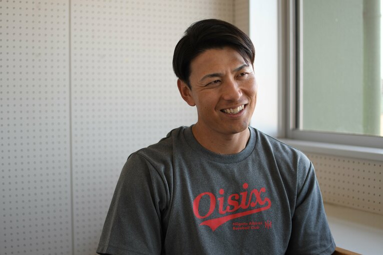 インタビューに答える現在の伊藤隼太　©NumberWeb