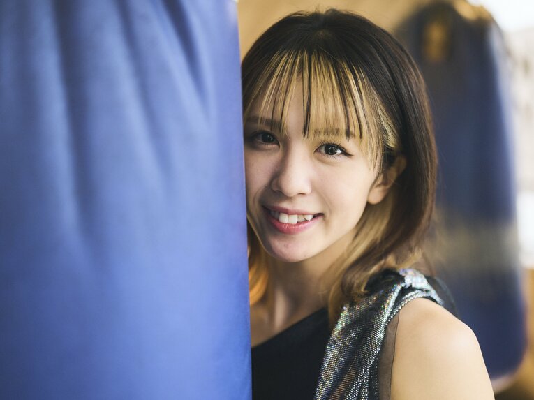 菅原美優22歳「アンチもいる中で成長してきた」話題の美容師兼業ファイターを支えた“先輩・武尊のアドバイス”《特別フォトインタビュー》(6)