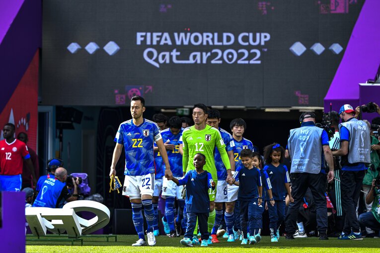 コスタリカ戦、入場する日本代表　©Yakuya Sugiyama/JMPA