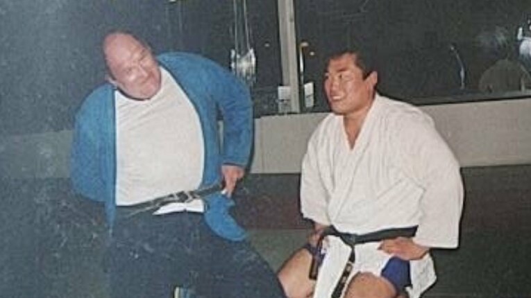 格闘技王国・オランダでは練習相手に不足しなかった（後編参照）。「重量級から軽量級までいろんなタイプがいました。勉強になりましたね」（鶴巻）