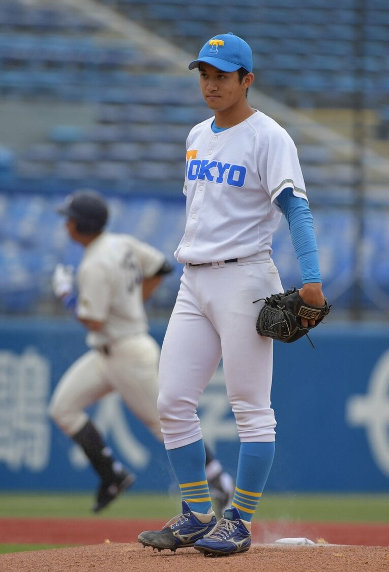 「1年秋のリーグ戦、防御率は23点台。眠れないほど悔しかった」と振り返る奥野　©Sankei Shimbun