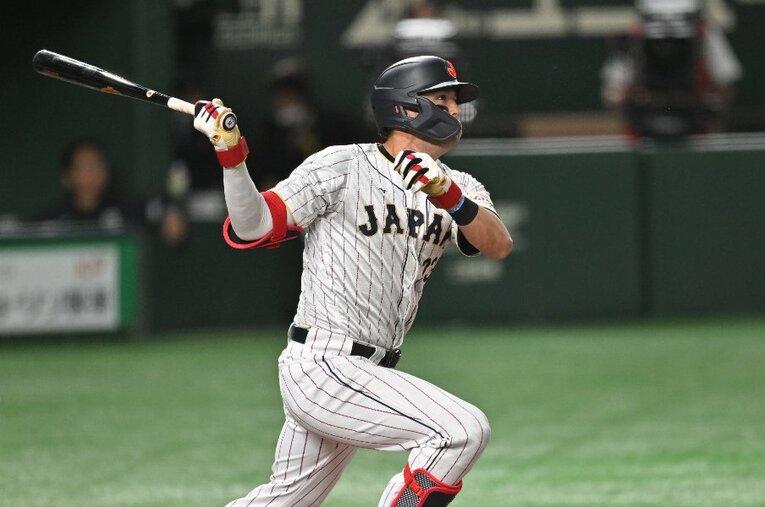 WBC2試合を終えて打率5割、守備でも好プレーを連発しているラーズ・ヌートバー。谷繁元信氏は「MLBでももっと打率を残せる」と太鼓判を押す ／ photograph by Naoya Sanuki