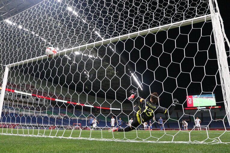 メキシコ戦の“ど真ん中PK”©Takuya Kaneko/JMPA