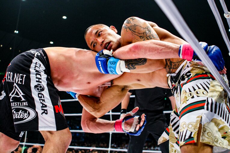 DREAM.9 フェザー級グランプリ2009ではジョー・ウォーレンに敗北