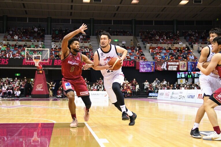 橋本晃佑　(C)B.LEAGUE