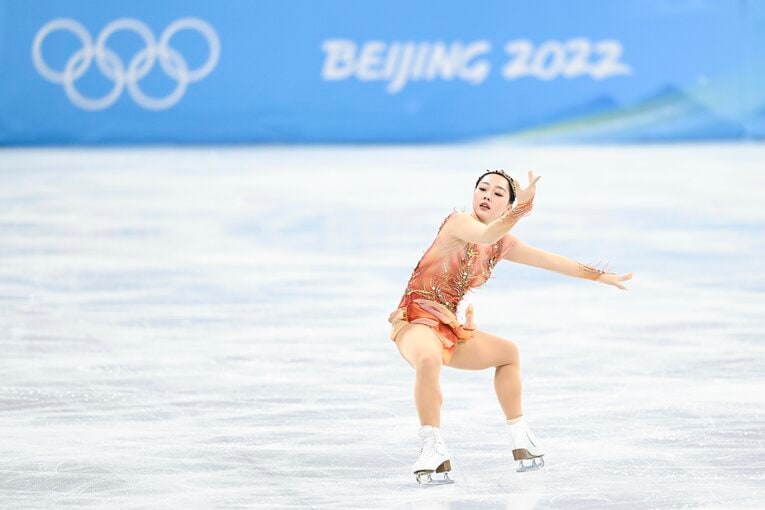 「泣いてる場合じゃない」新女王・坂本花織と中野コーチが守った“フィギュアの品格” 「20年前のスケート」発言のタラソワへ伝えたいこと(46)