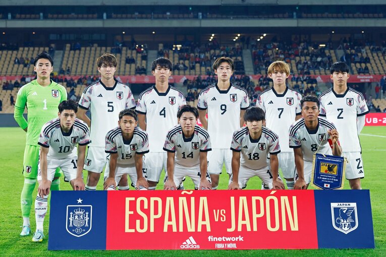 W杯前に日本人カメラマンが撮ったU-21スペインvs日本「リアルな実力差」ハイプレス空転の完敗を“未来予測”にしないためには… (4)
