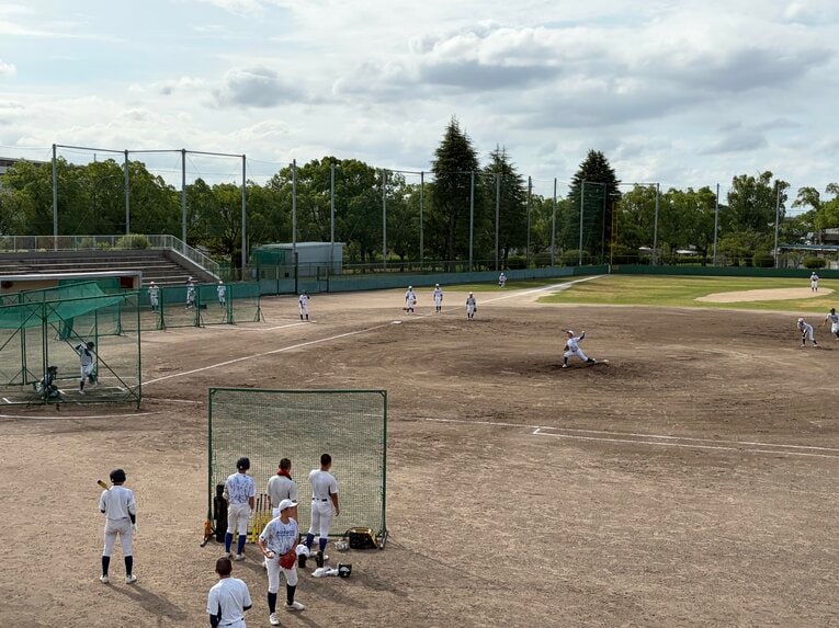 甲子園に向けた練習に取り組む横手ナイン　©Genki Taguchi