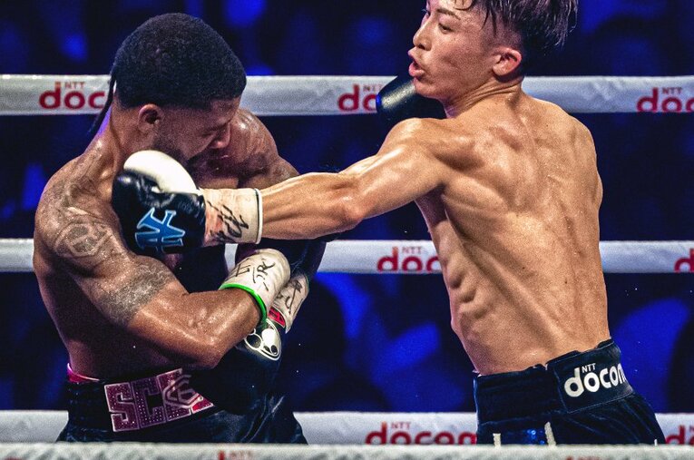 フルトン戦の井上尚弥。上腕と前腕の太さが変わらないことが写真からも見て取れる ／ photograph by Takuya Sugiyama