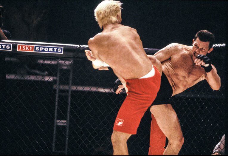 2000年12月の『UFC 29』ではパット・ミレティッチvs山本喧一のUFC世界ライト級タイトルマッチも行われた　©Susumu Nagao