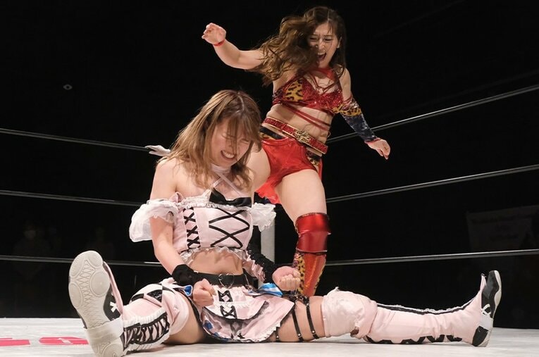 新生アクトレスガールズでは中心選手として活躍する青野未来（右） ／ photograph by Norihiro Hashimoto