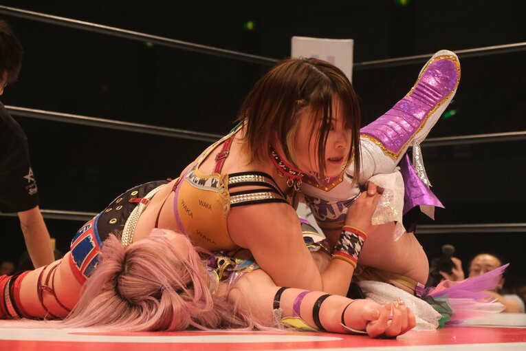 「もうプロレスやりたくない」負傷欠場中のSNS誹謗中傷…それでも人気女子レスラー・中野たむが復帰するまで「リングの上が、生きる場所」(38)