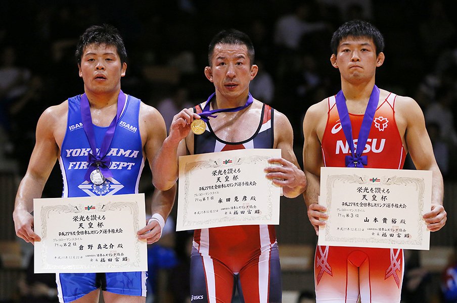 11年ぶりのレスリング復帰戦で優勝。永田克彦が我が子に見せた父の背中。<Number Web> photograph by Yusuke Nakanishi/AFLO SPORT