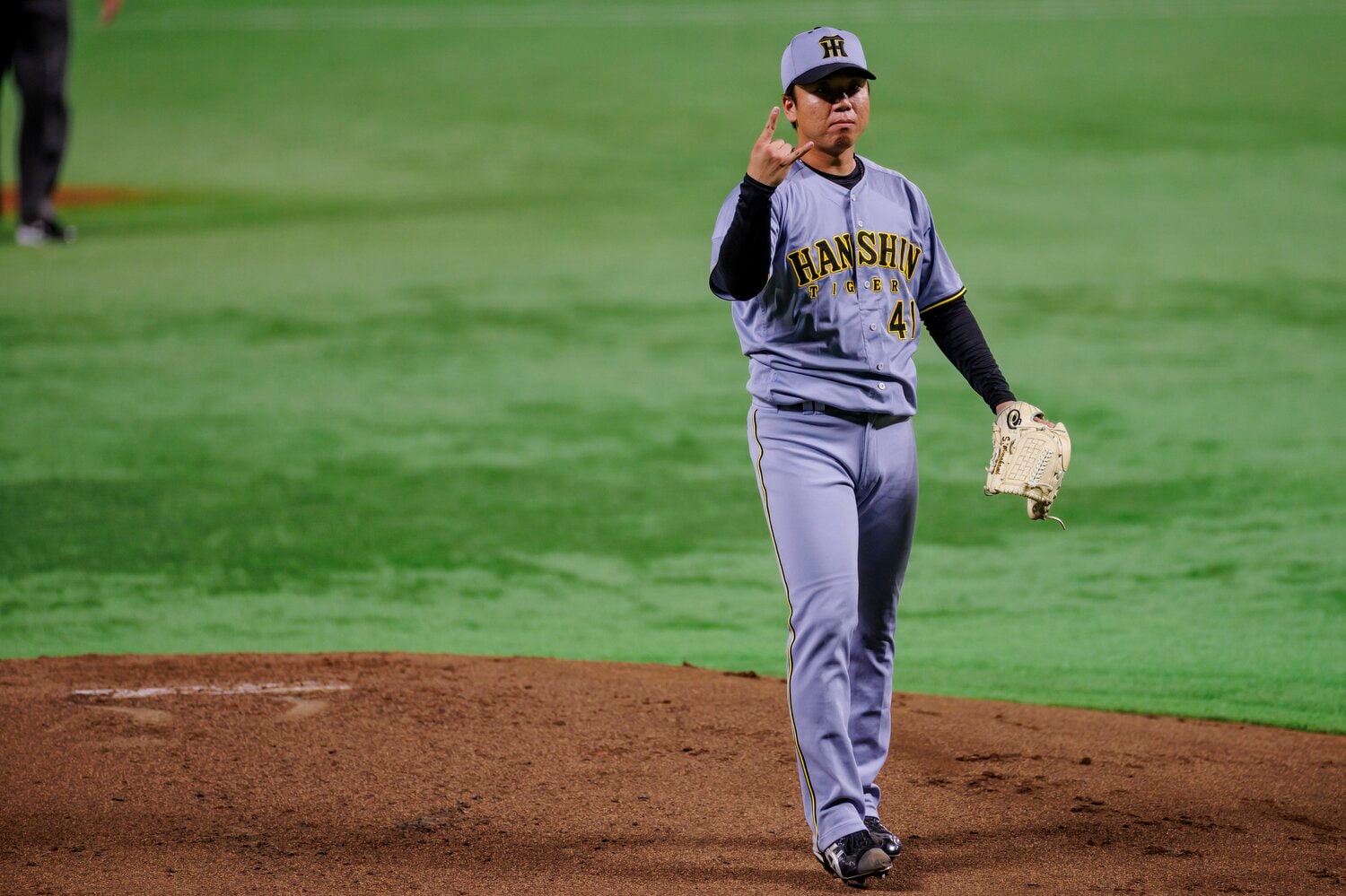 第1戦で7回1失点と好投した村上頌樹　©Kiichi Matsumoto