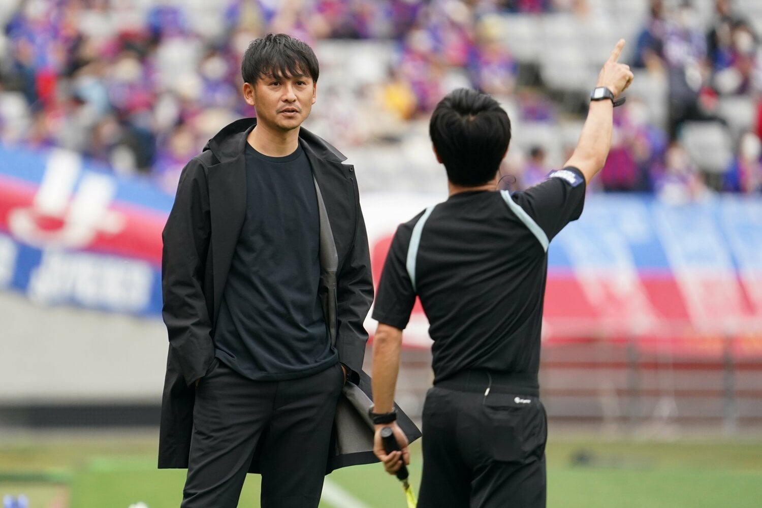 ユニークな取り組みの数々で注目を集めているサガン鳥栖の川井健太監督　©Getty Images