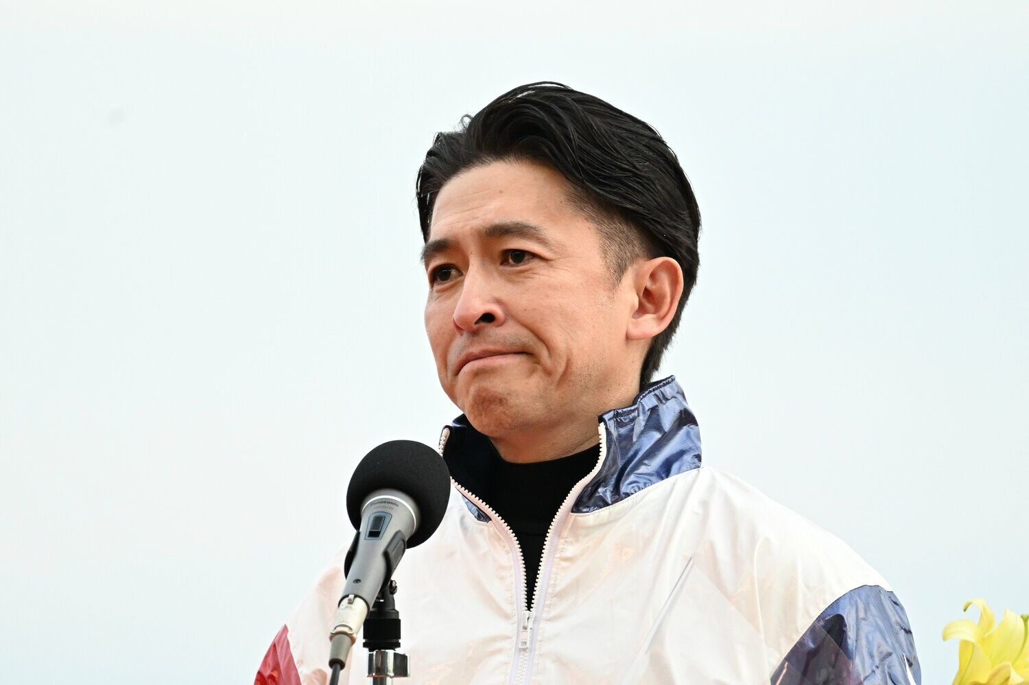「最高のジョッキー人生でした」と語り、感極まる福永祐一　©Keiji Ishikawa