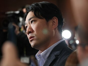 田中将大36歳「年俸9億円」から4年…大減俸で楽天退団も「じつはパ5位の好成績」“シブい働き”とは？ 1歳下の菅野智之も限界説を覆したからこそ＜Number Web＞ photograph by JIJI PRESS