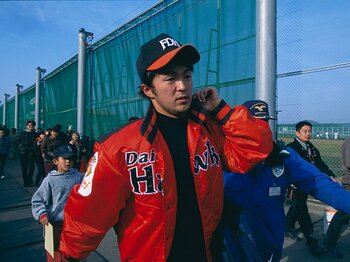 寺原隼人が17年目のシーズンへ。直球に求めるのは速さより“動き”。＜Number Web＞ photograph by Hideki Sugiyama