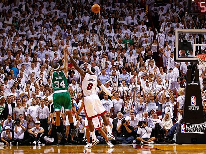 NBAの“集客力”。~超満員が続く背景とは?~<Number Web> photograph by Getty Images