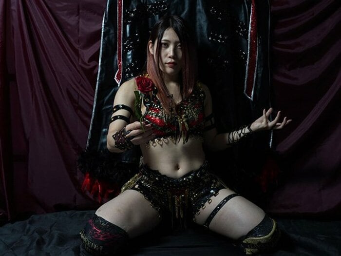 「私が強いの、ビッグダディに育ててもらったからだ」 スターダム・林下詩美が気づいた“赤いベルトの女王”の原点＜Number Web＞ photograph by Essei Hara