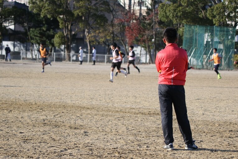 徳島商業高校サッカー部の練習風景（2021年11月撮影）　©︎Takahito Ando