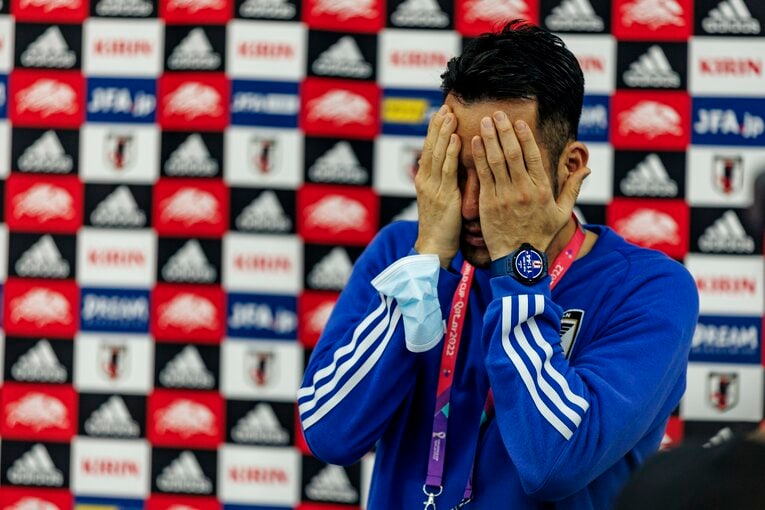 一夜明けた会見時の吉田　©Kiichi Matsumoto/JMPA