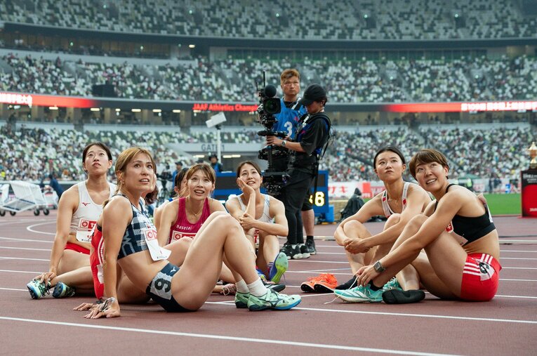 陸上日本選手権の大トリを担った100mハードル決勝のレース後の光景　©Nanae Suzuki