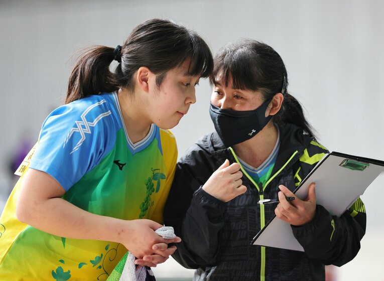 2022年の全日本卓球に出場した際の亜子さんと真理子さん　©JIJI PRESS