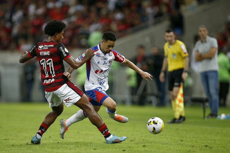 ピカチュウのドリブル　©Getty Images