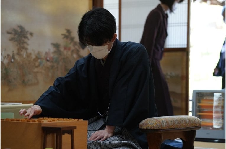 竜王戦第2局　©日本将棋連盟