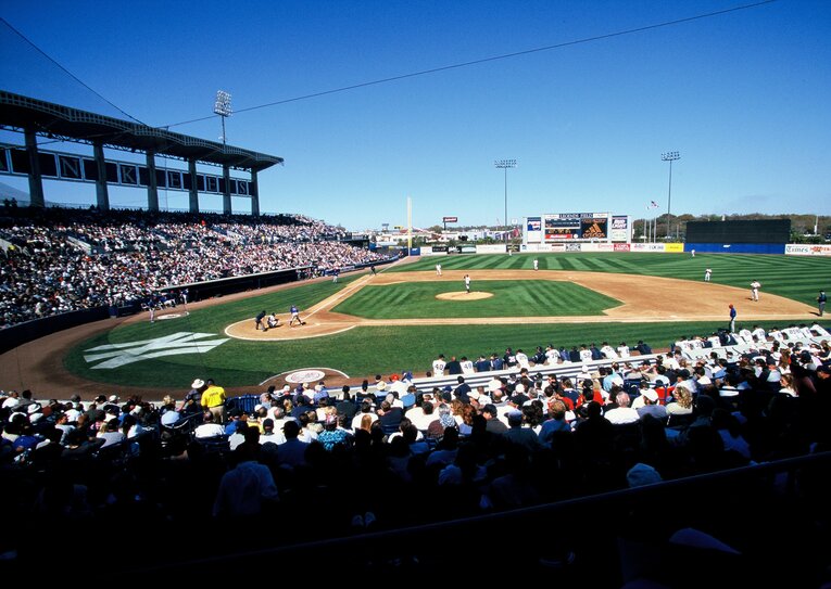 アメリカの球場 ©Koji Asakura