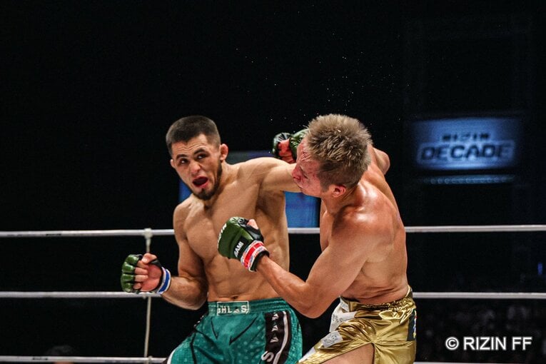 ラジャブアリ・シェイドゥラエフvs.久保優太　©RIZIN FF