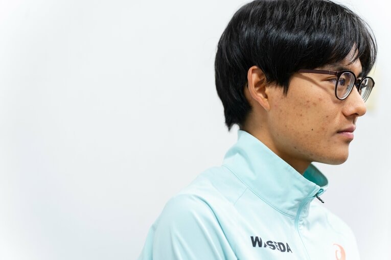 インタビューに応える工藤　©Shiro Miyake