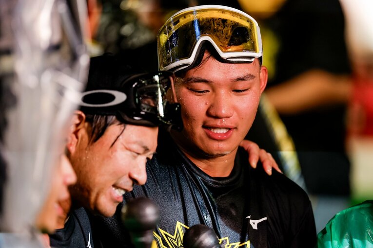 阪神日本一のビールかけの様子（全10枚中の7枚目）　©Kiichi Matsumoto